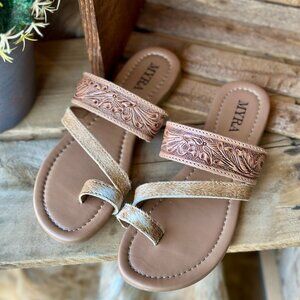NWT Chevelle Cowhide & Tooled Leather Slide Sandals